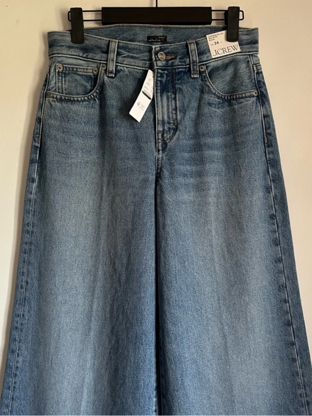 NWT JCrew Mid Rise Super Wide Leg Jean Size 24 Med Light Wash Denim $158 CN381